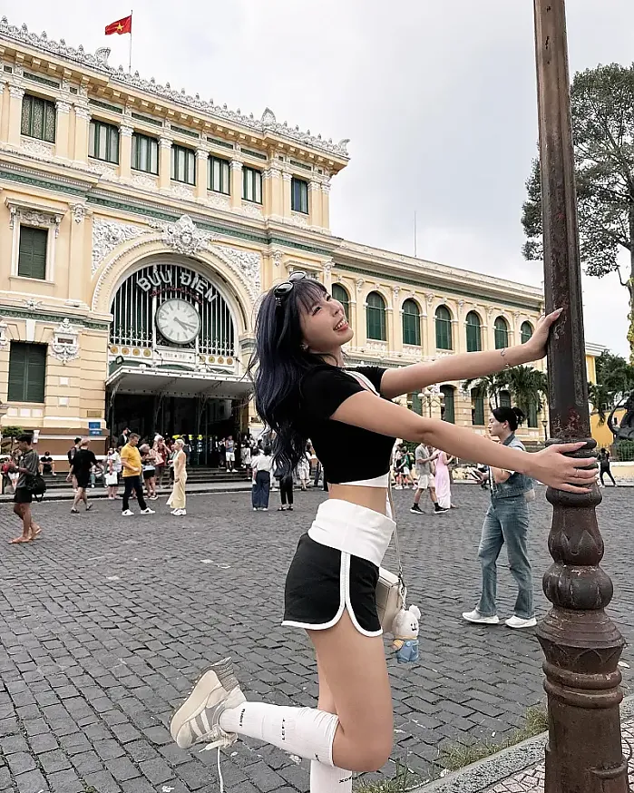 if you see me calling…. @mizzie.xx