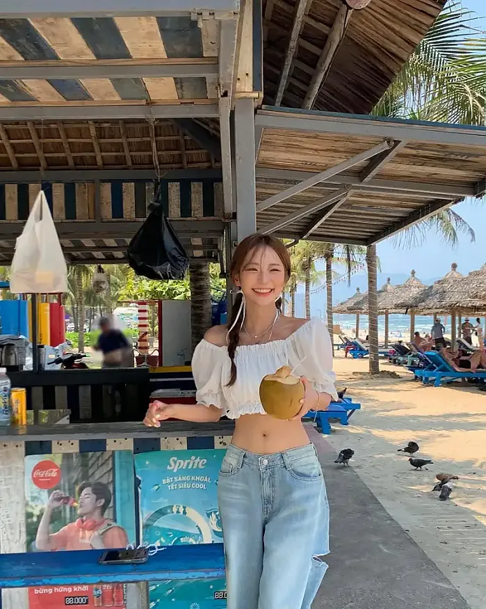 너무 더워서 코코넛 음료 호로록 @mingddo_h