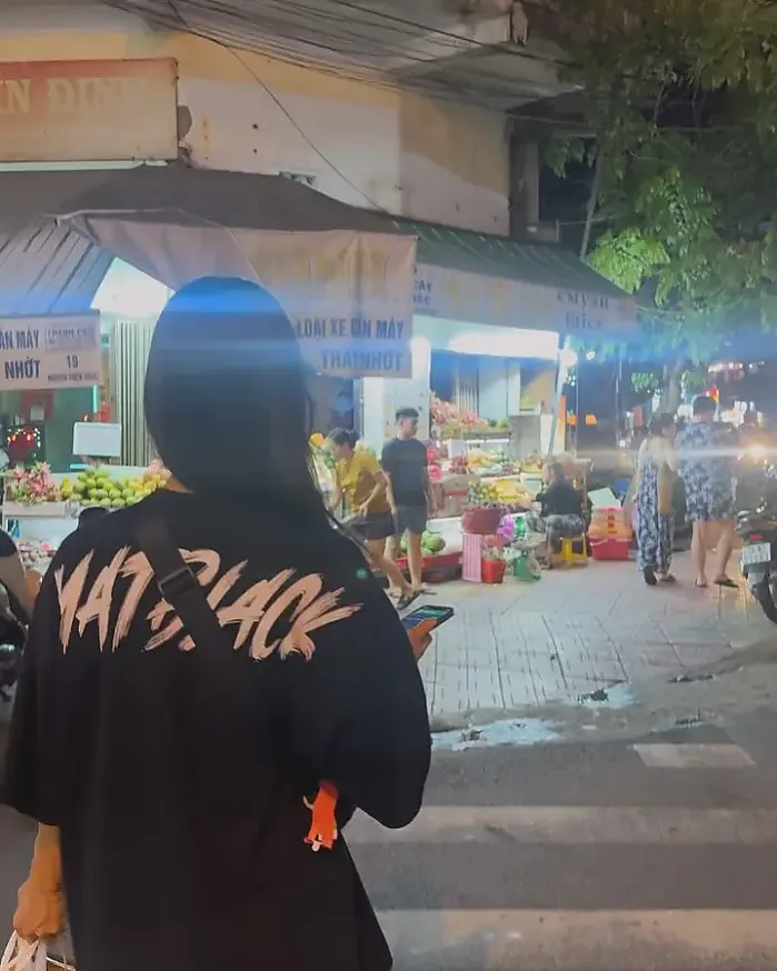 뱅기타기 4시간전에 짐 싸보기는 또 처음이네 날새고 기절이슈 @__.yoonyoon