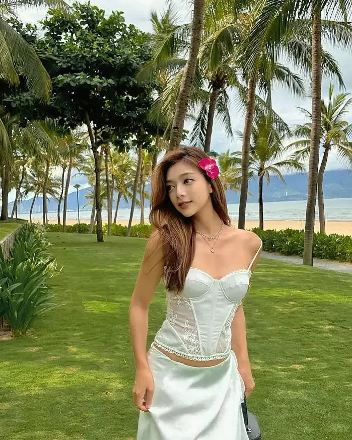 In paradise instagram for katleenphanvo