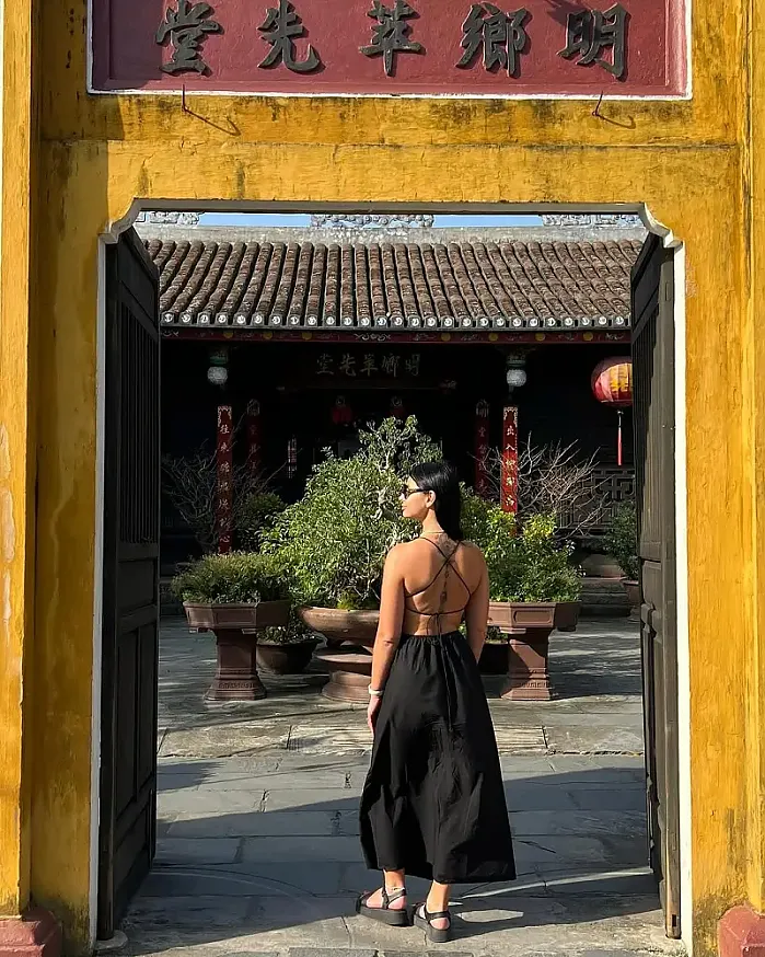 If someone comes to you with a gift, it remains theirs until you accept it. Buddha instagram for annasilchenko09