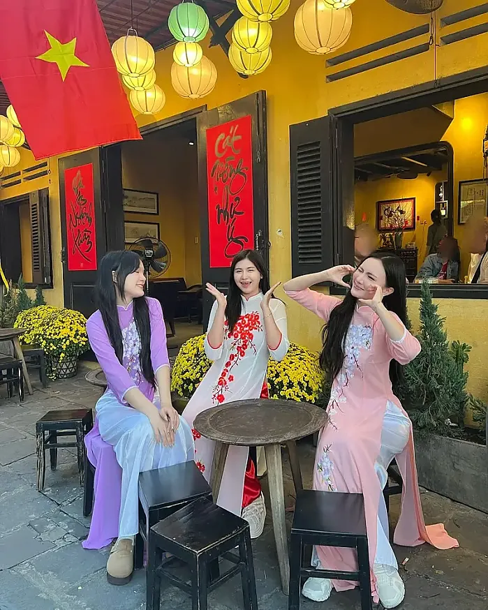 3สาวกะชุดอ่าวหญ่ายย instagram for mdmildmds