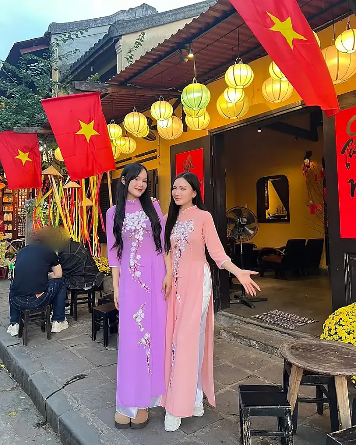 3สาวกะชุดอ่าวหญ่ายย instagram for mdmildmds