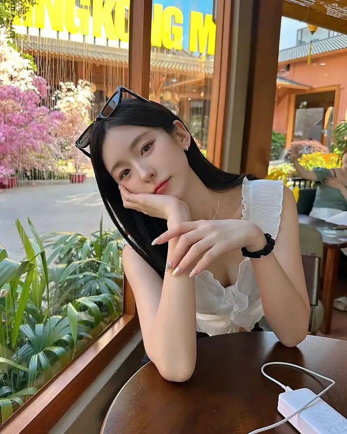 또 가고시퍼 instagram for hyo.ppeu