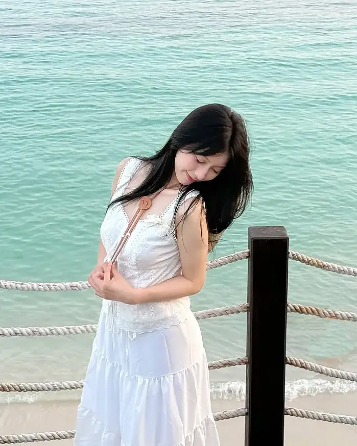 그녀의 순수함  instagram for hatram.11