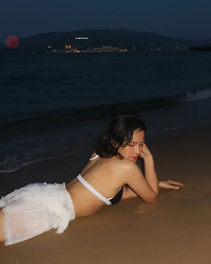 해변의 밤 instagram for hoaithuw__