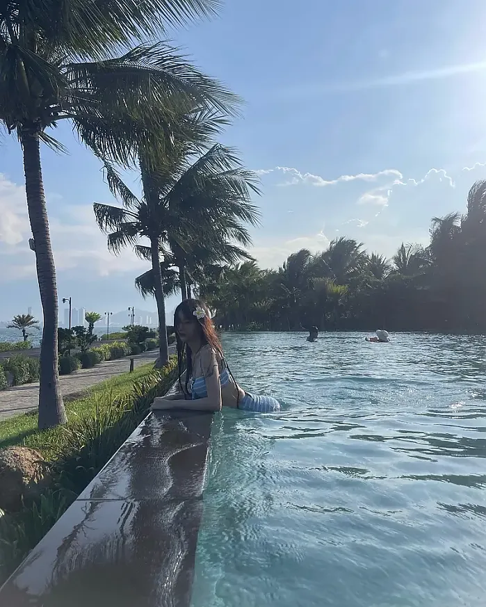 비키니 언더붑 스타일셀 카 Amiana Resort and Villas Nha Trang 6월 22일