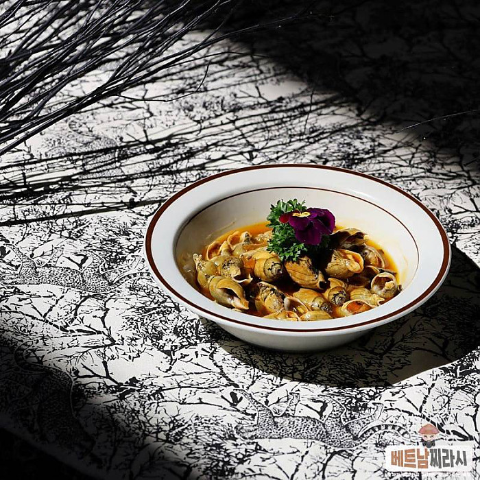 호치민 해산물 맛집 옥 바록록 Bà Cô Lốc Cốc