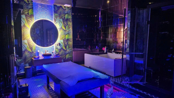 호치민 로컬 불건마 풍황깍 8군 <Phụng Hoàng Các>